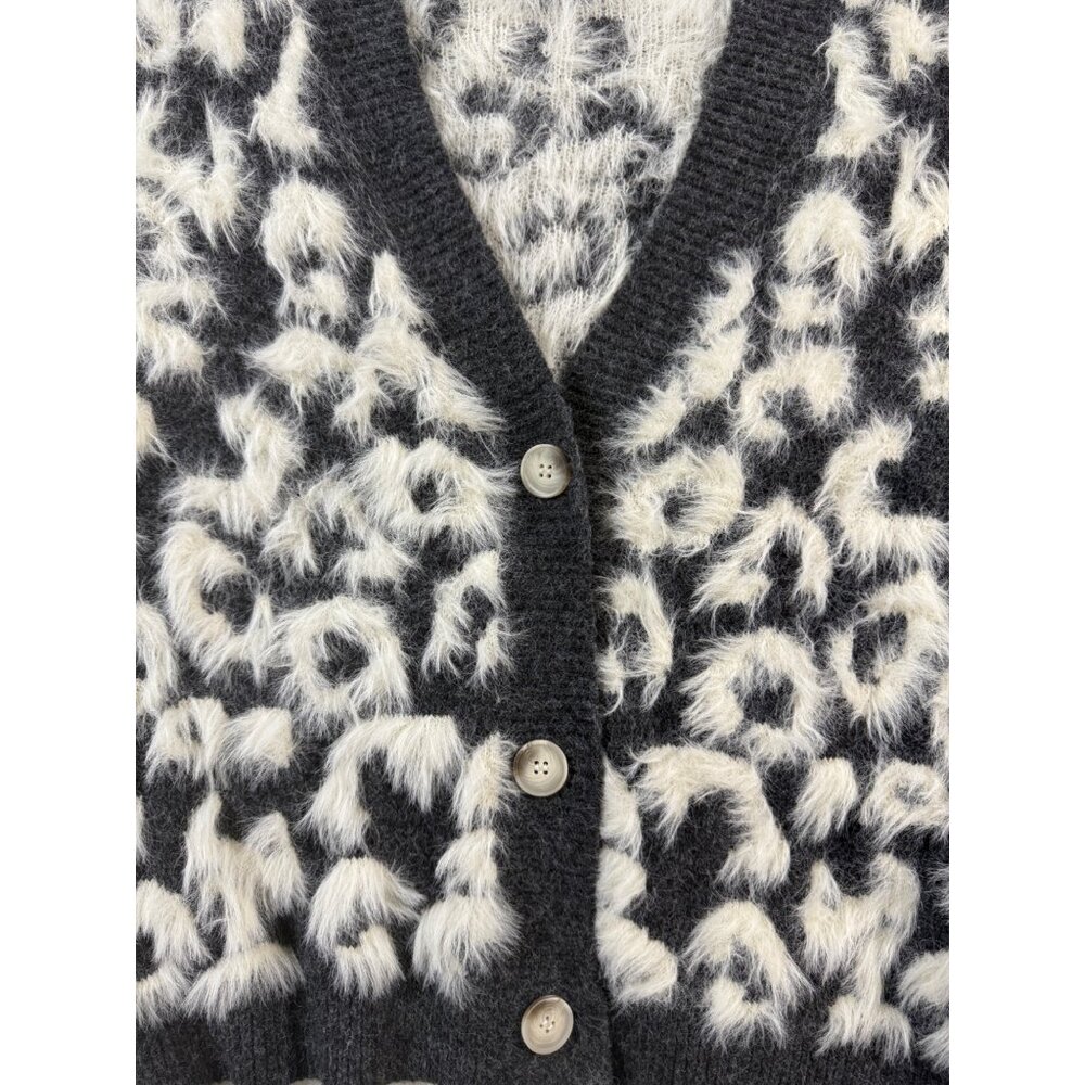 Threaded Leaf Fuzzy Leopard Print L Button-Down C… - image 3